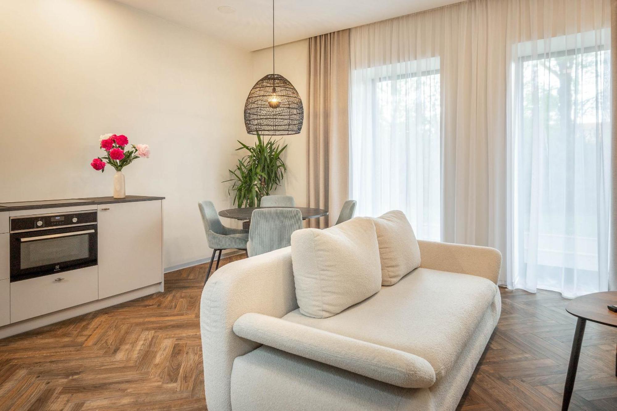 Green House Downtown Apartments With Private Free Parking And Bike Storage كلابيدا المظهر الخارجي الصورة