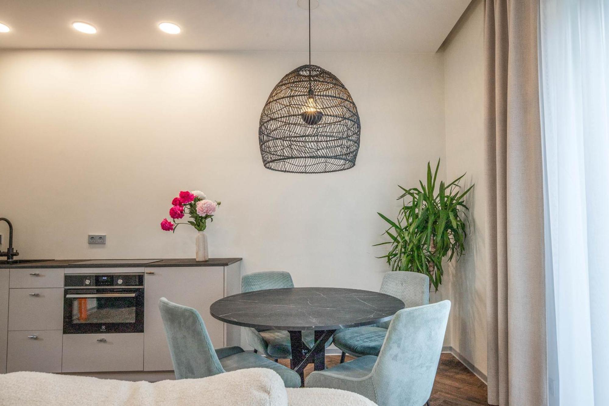 Green House Downtown Apartments With Private Free Parking And Bike Storage كلابيدا المظهر الخارجي الصورة